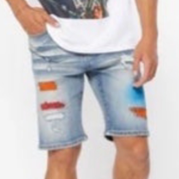 New Light Wash Faded Paint Rip Repair Size 34 Shorts - Picture 2 of 5